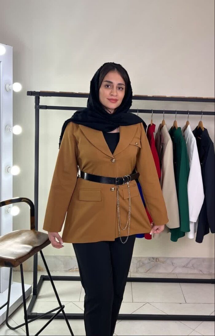 مانتو کتی مازراتی با کمربند