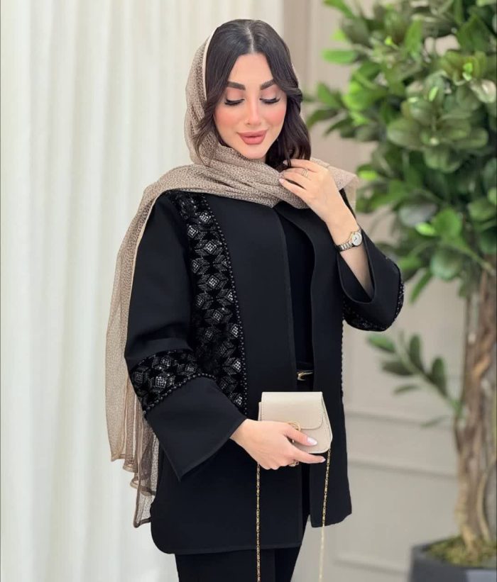 مانتو کتی مازاراتی - تصویر 1