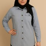 شومیز دکمه چوبی